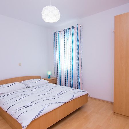Appartamento Elida Krk Town Esterno foto